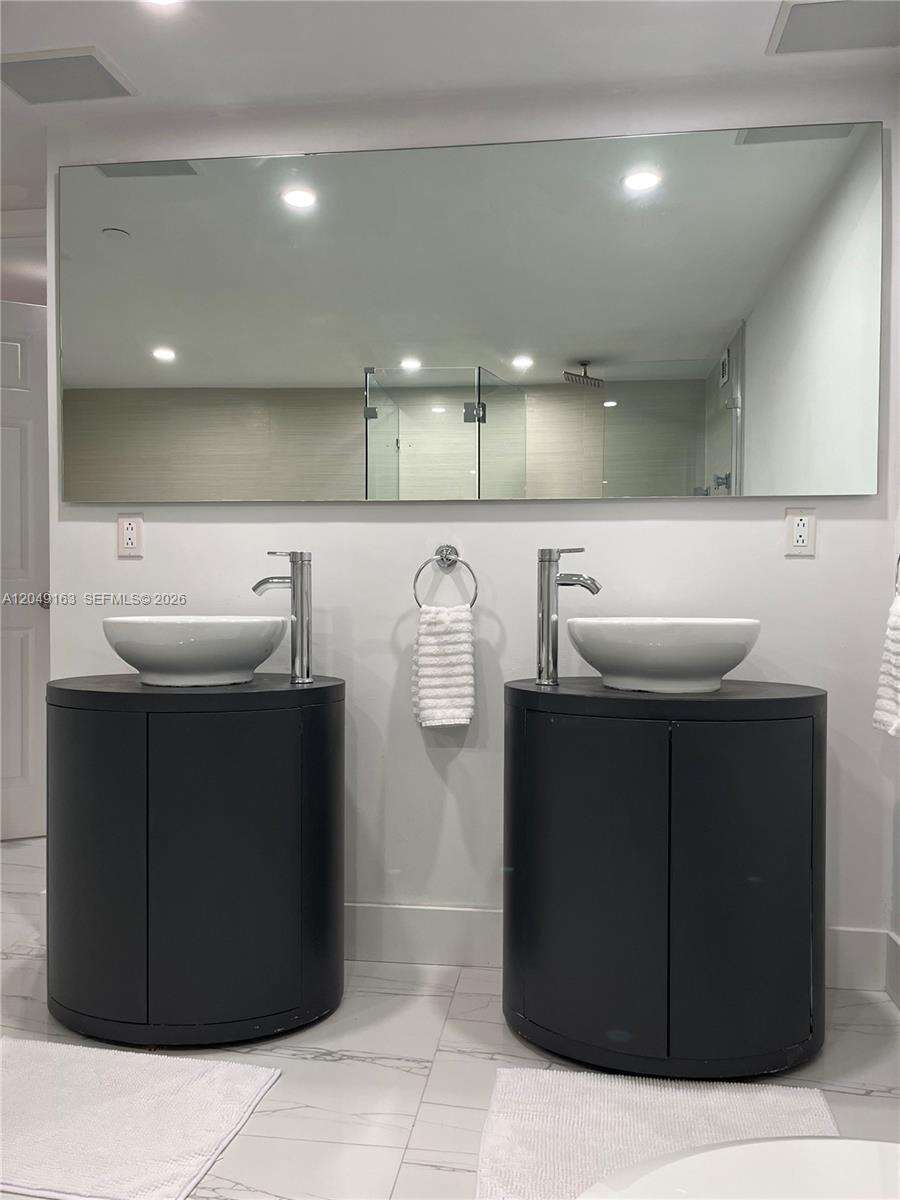 Roney Palace Unit #326 | Picture 23
