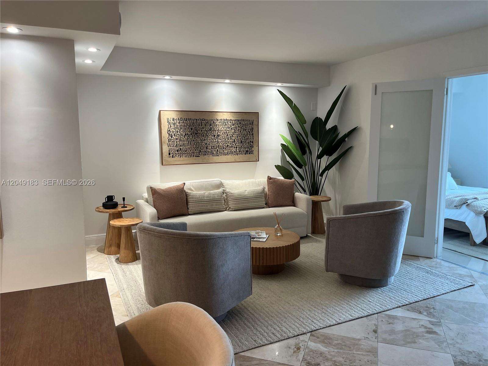 Roney Palace Unit #731 | Picture 2