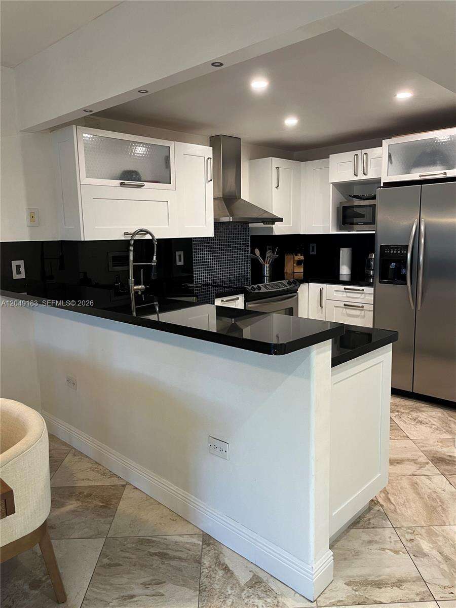 Roney Palace Unit #731 | Picture 11