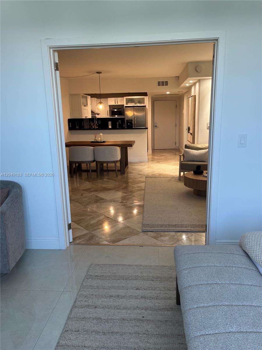 Roney Palace Unit #731 | Picture 15