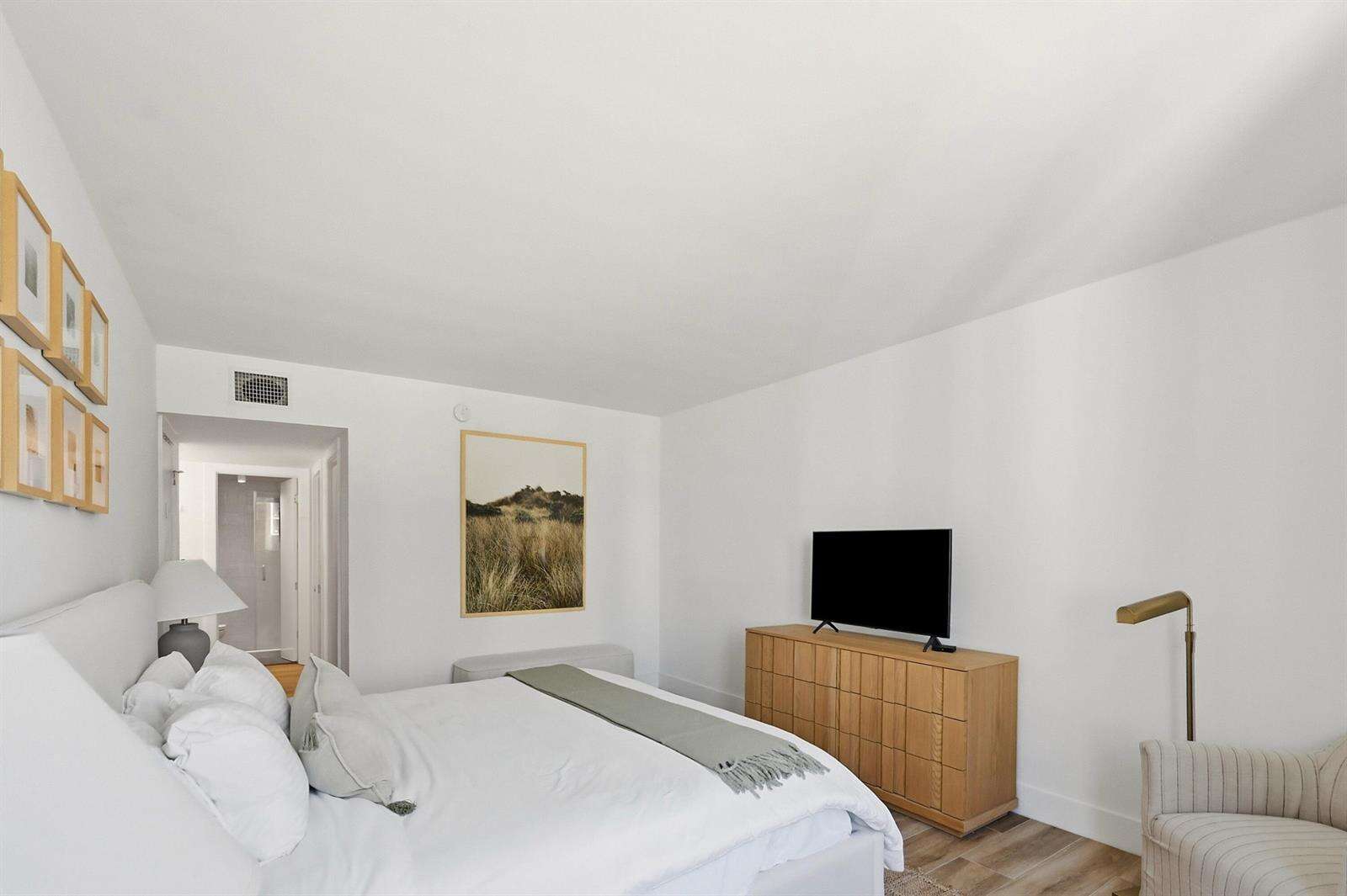 Roney Palace Unit #1205 | Picture 16