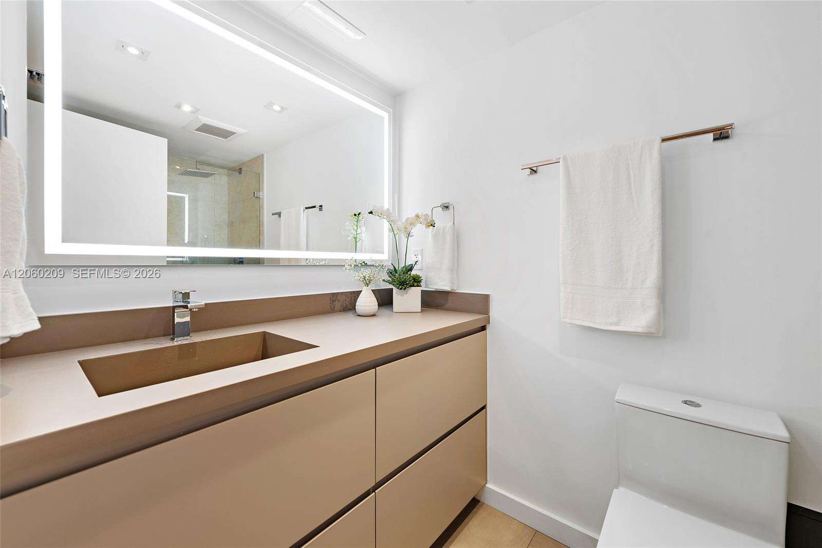Roney Palace Unit #1004 | Picture 43