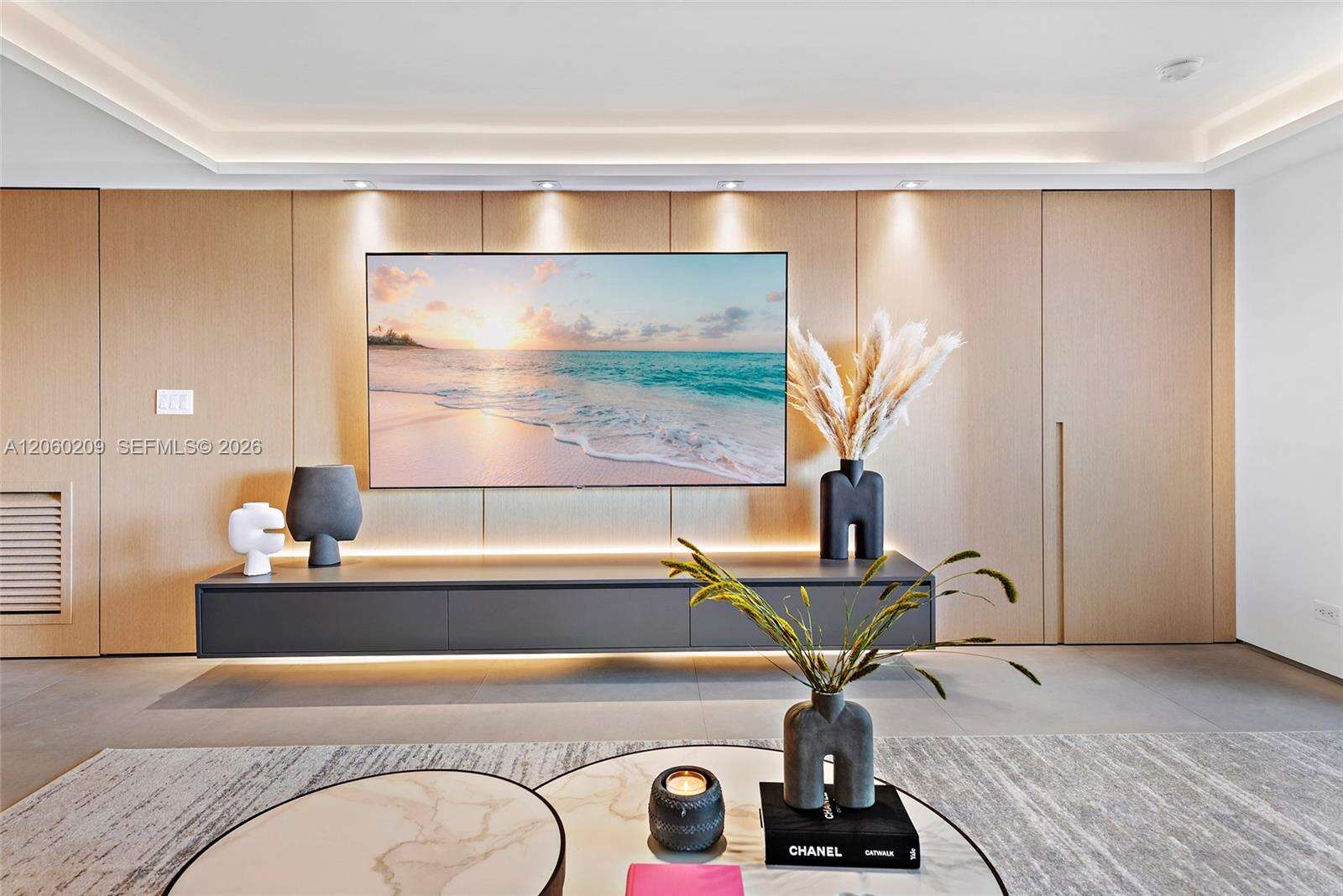 Roney Palace Unit #1004 | Picture 7