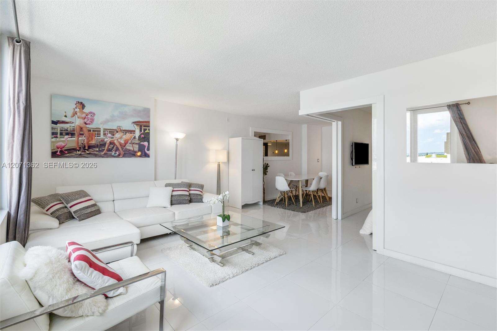 Roney Palace Unit #931 | Picture 11