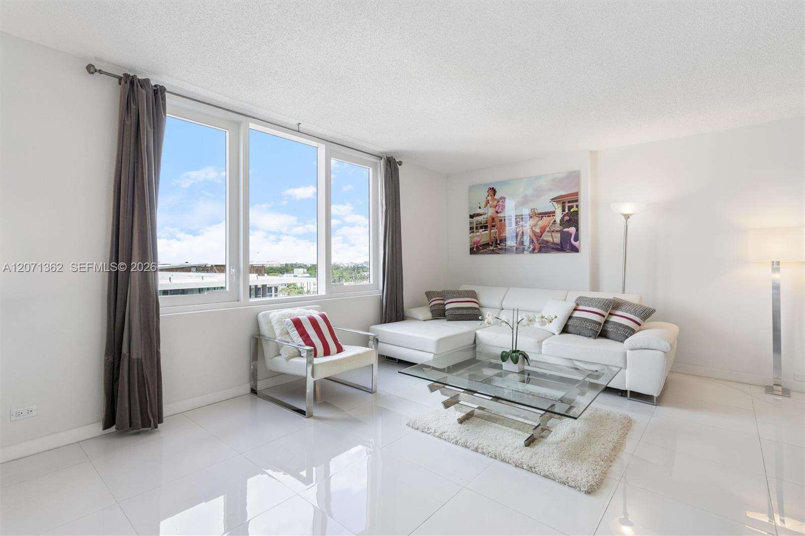 Roney Palace Unit #931 | Picture 12