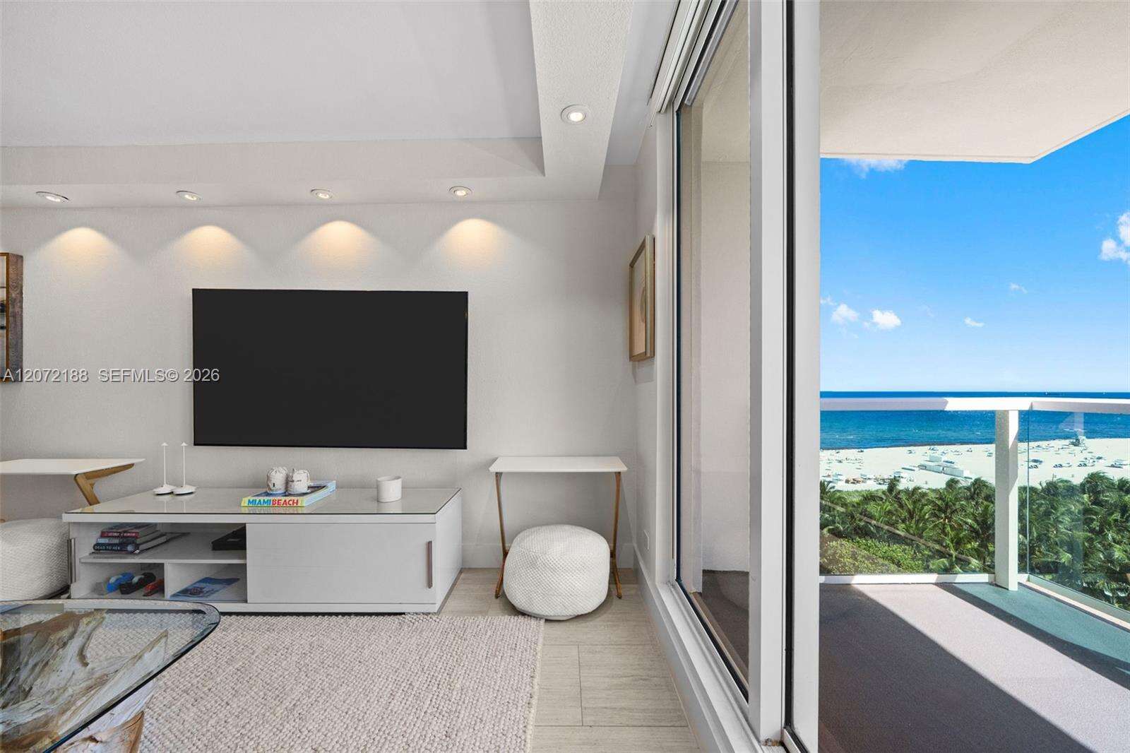 Roney Palace Unit #1007 | Picture 11