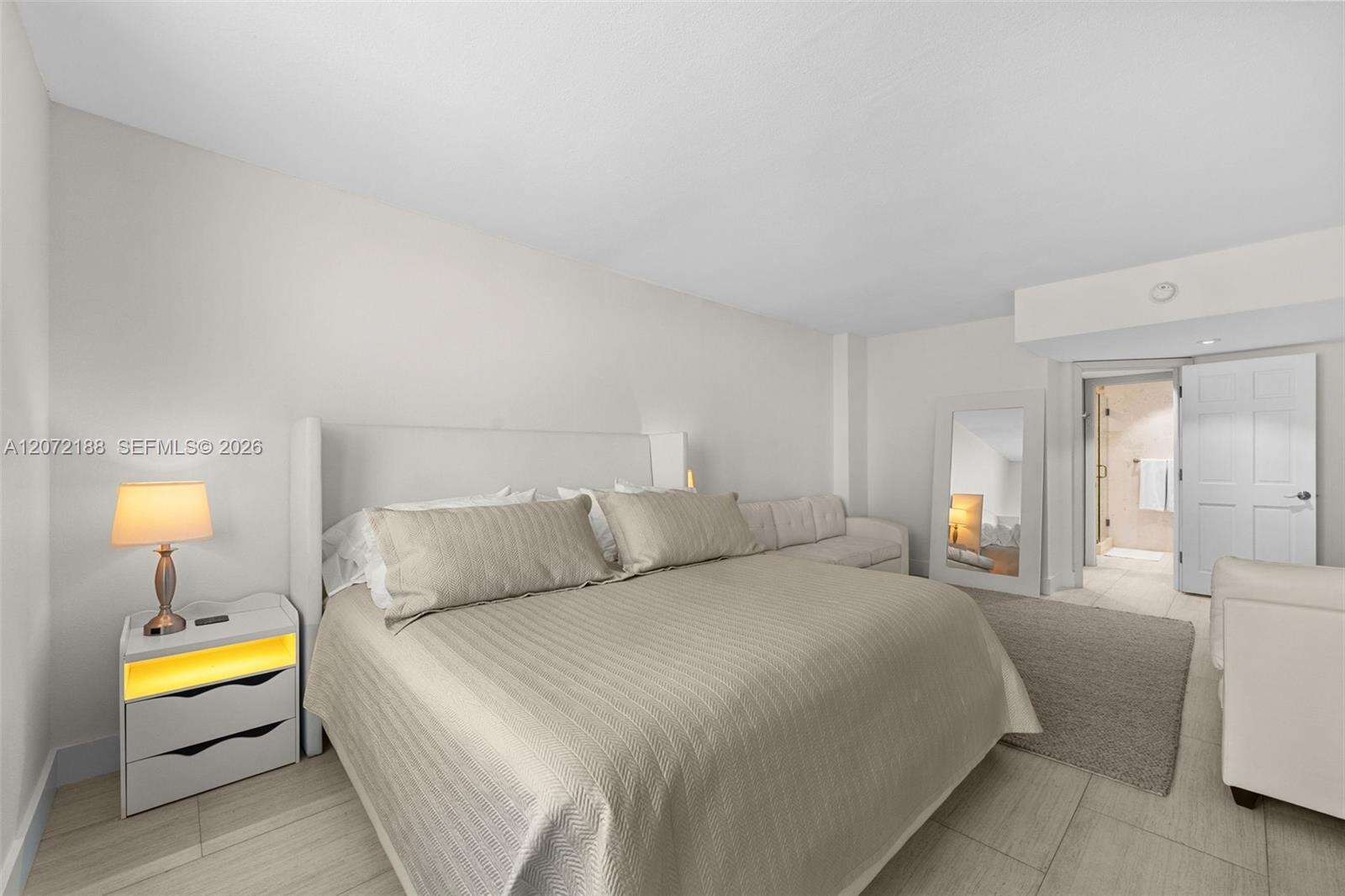 Roney Palace Unit #1007 | Picture 16