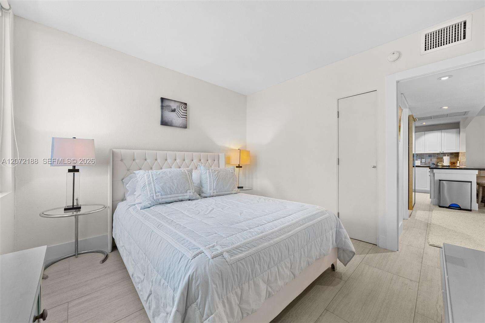 Roney Palace Unit #1007 | Picture 23