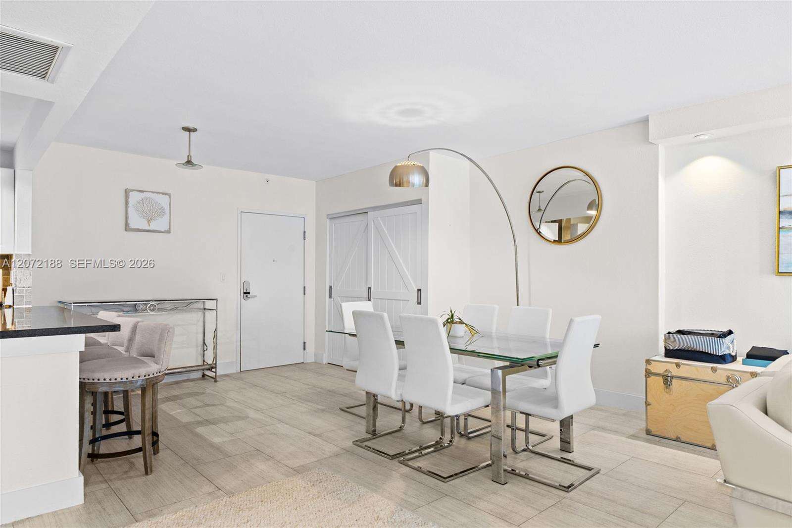 Roney Palace Unit #1007 | Picture 4