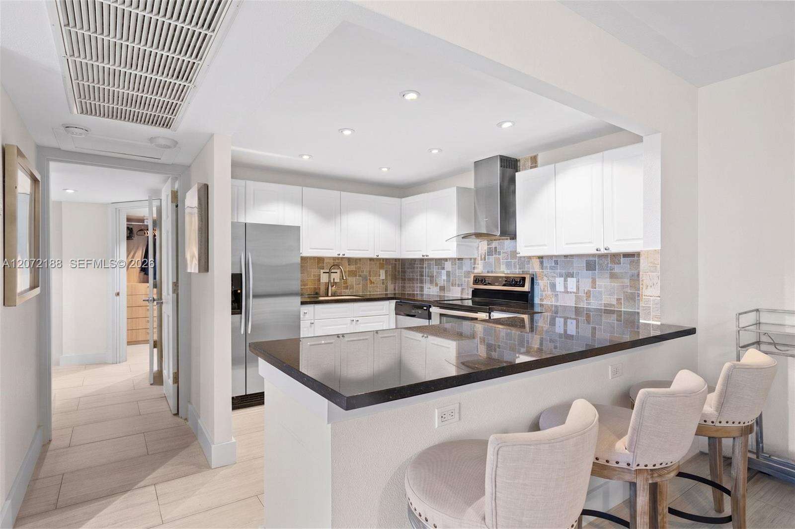 Roney Palace Unit #1007 | Picture 7