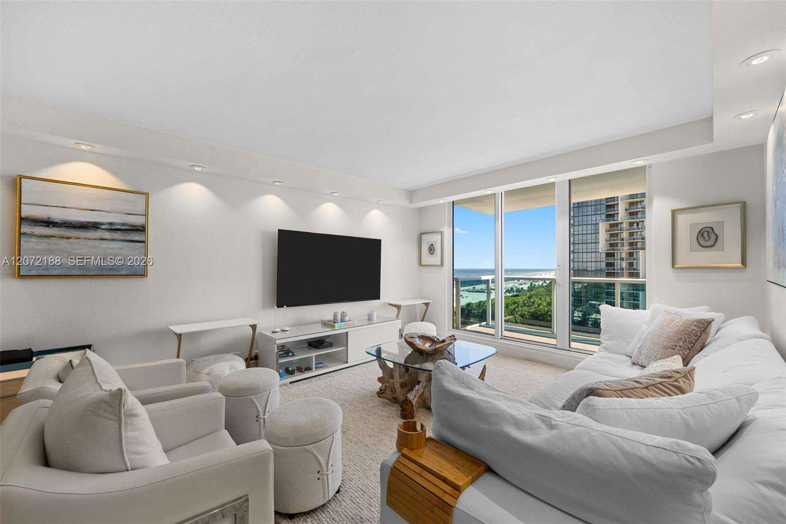 Roney Palace Unit #1007 | Picture 10