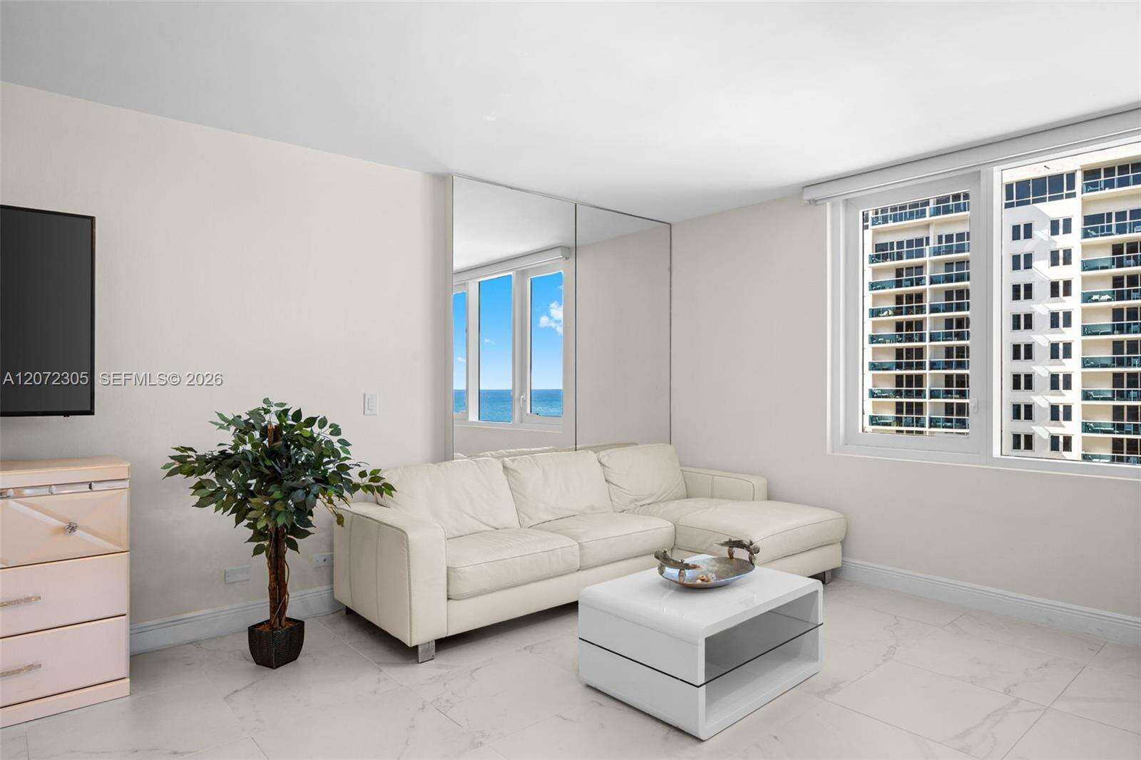 Roney Palace Unit #1014 | Picture 15