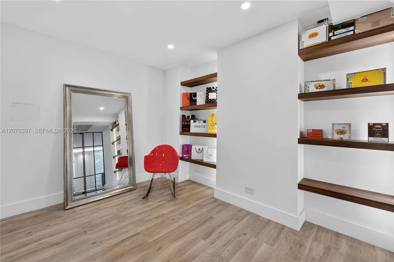 Roney Palace Unit #415 | Picture 36
