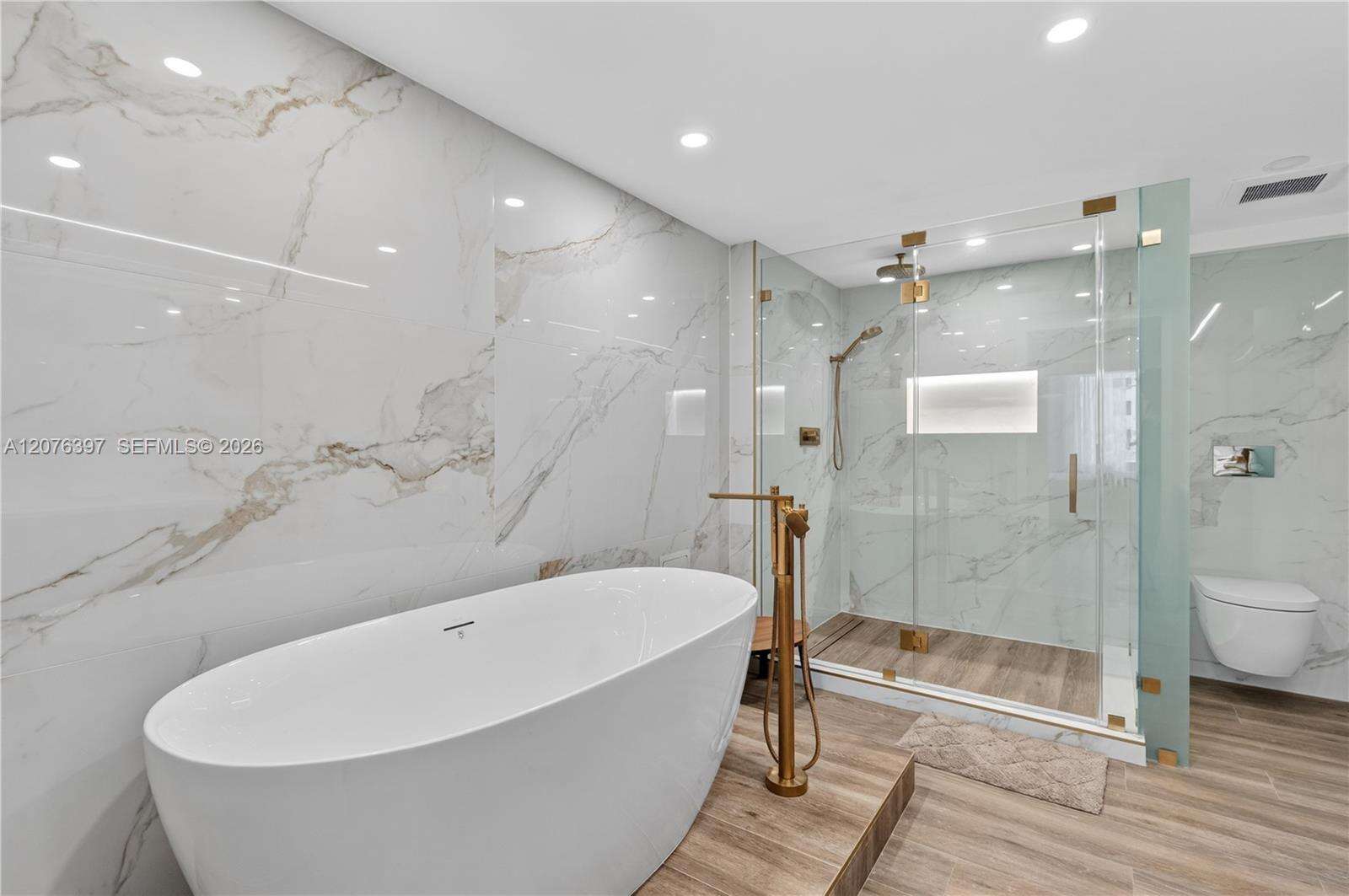 Roney Palace Unit #415 | Picture 7