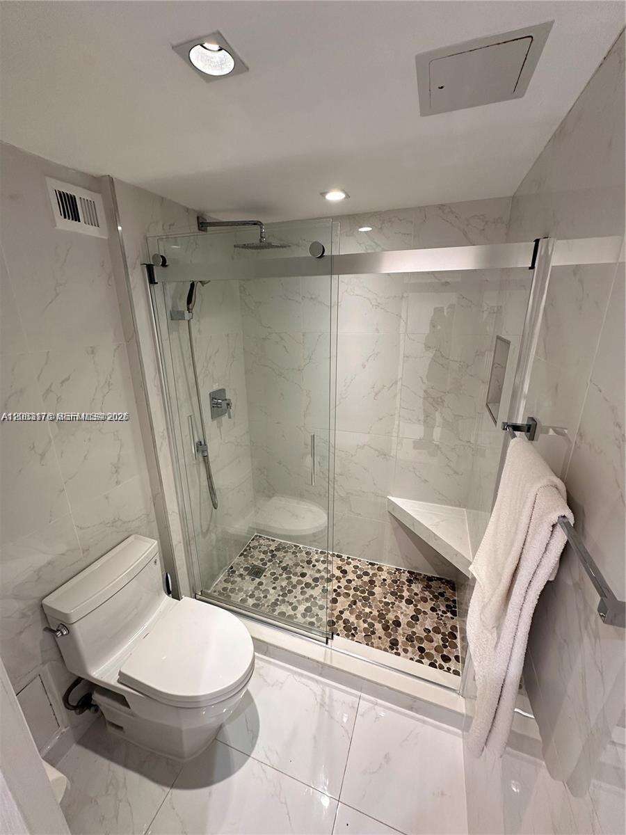 Roney Palace Unit #611 | Picture 10