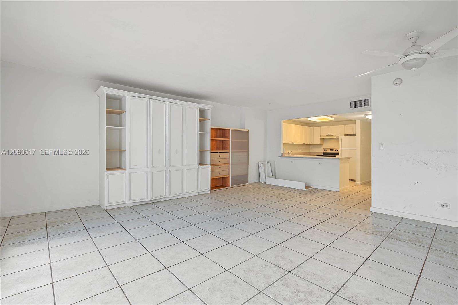 Roney Palace Unit #1420 | Picture 12