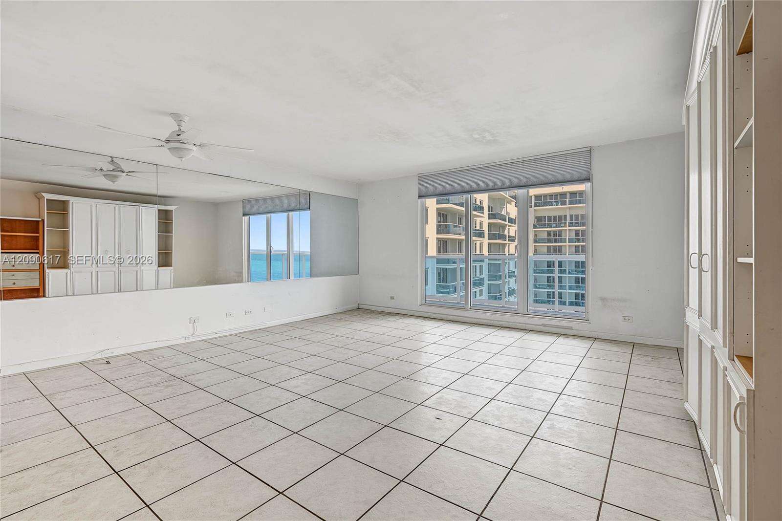 Roney Palace Unit #1420 | Picture 10
