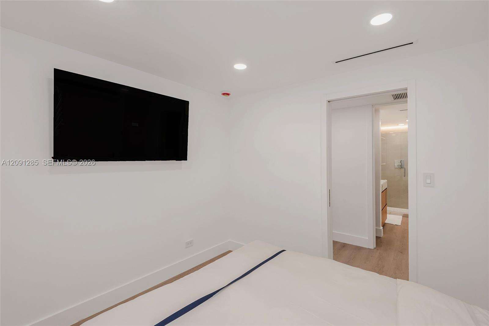 Roney Palace Unit #834 | Picture 16