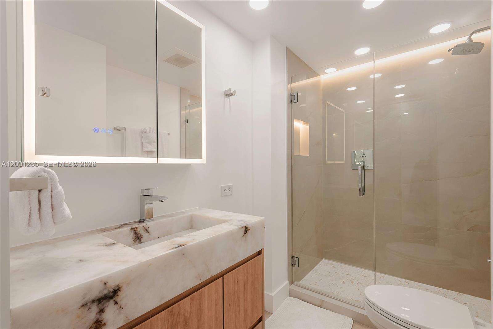 Roney Palace Unit #834 | Picture 17
