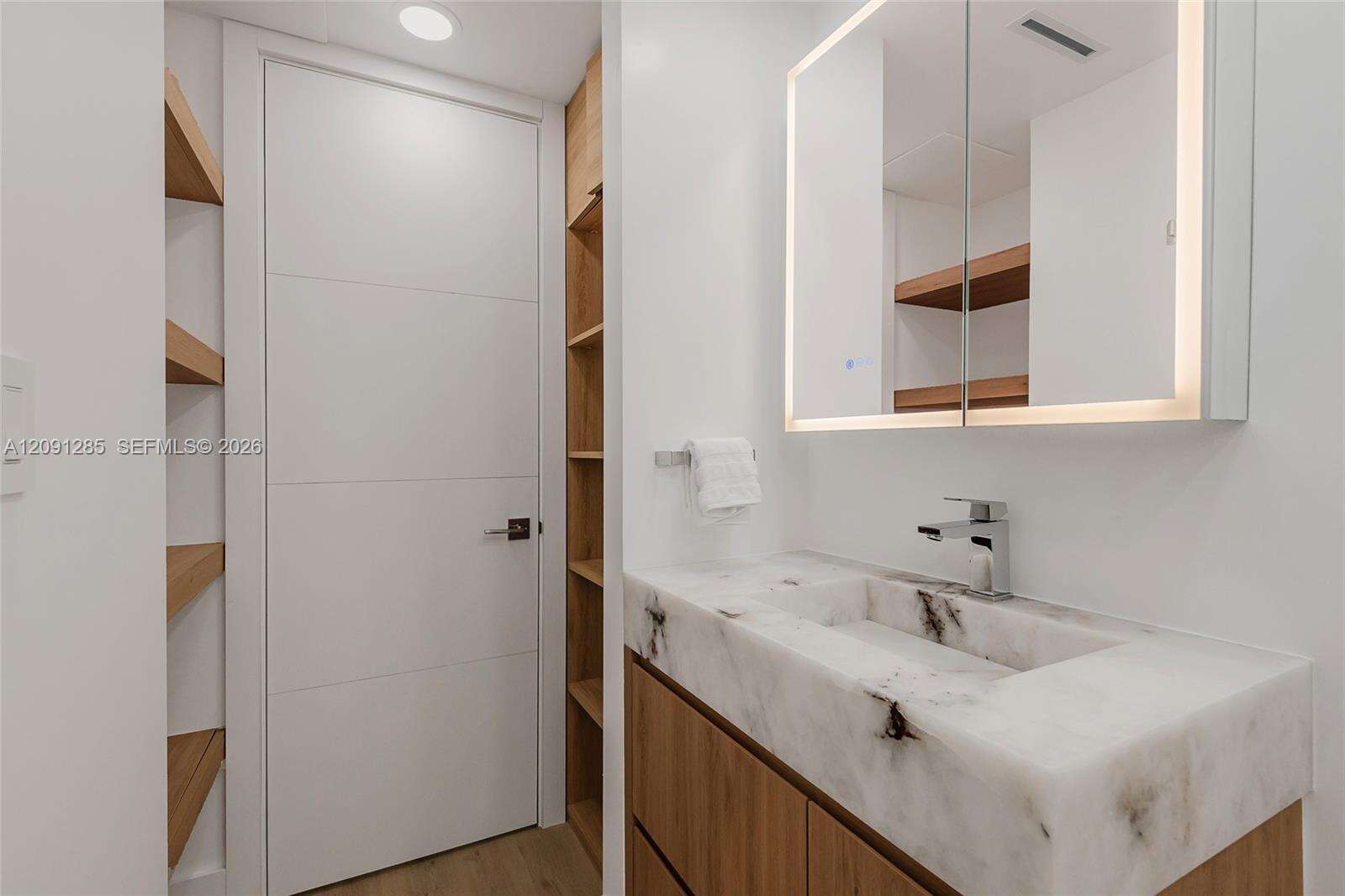 Roney Palace Unit #834 | Picture 18