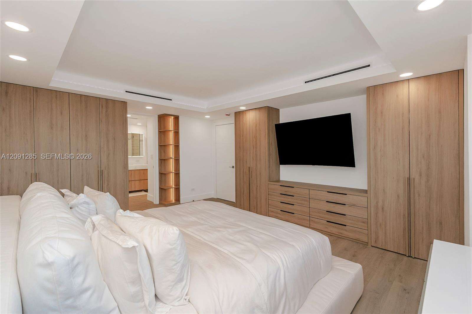 Roney Palace Unit #834 | Picture 22