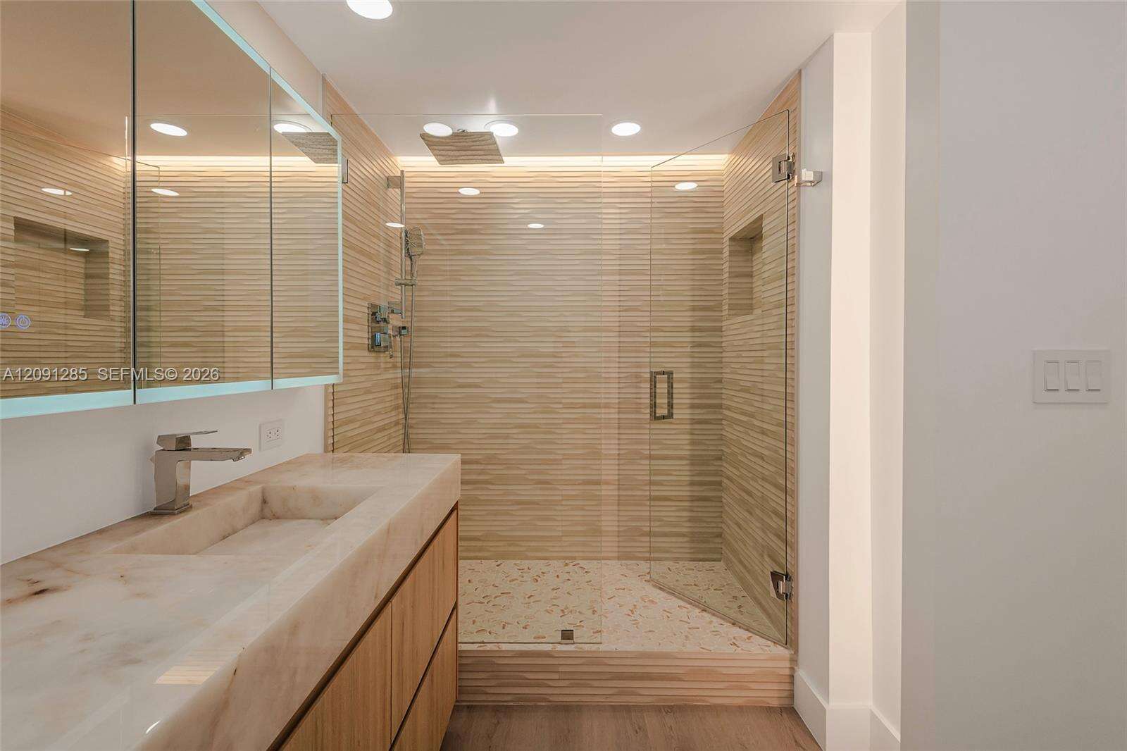 Roney Palace Unit #834 | Picture 25