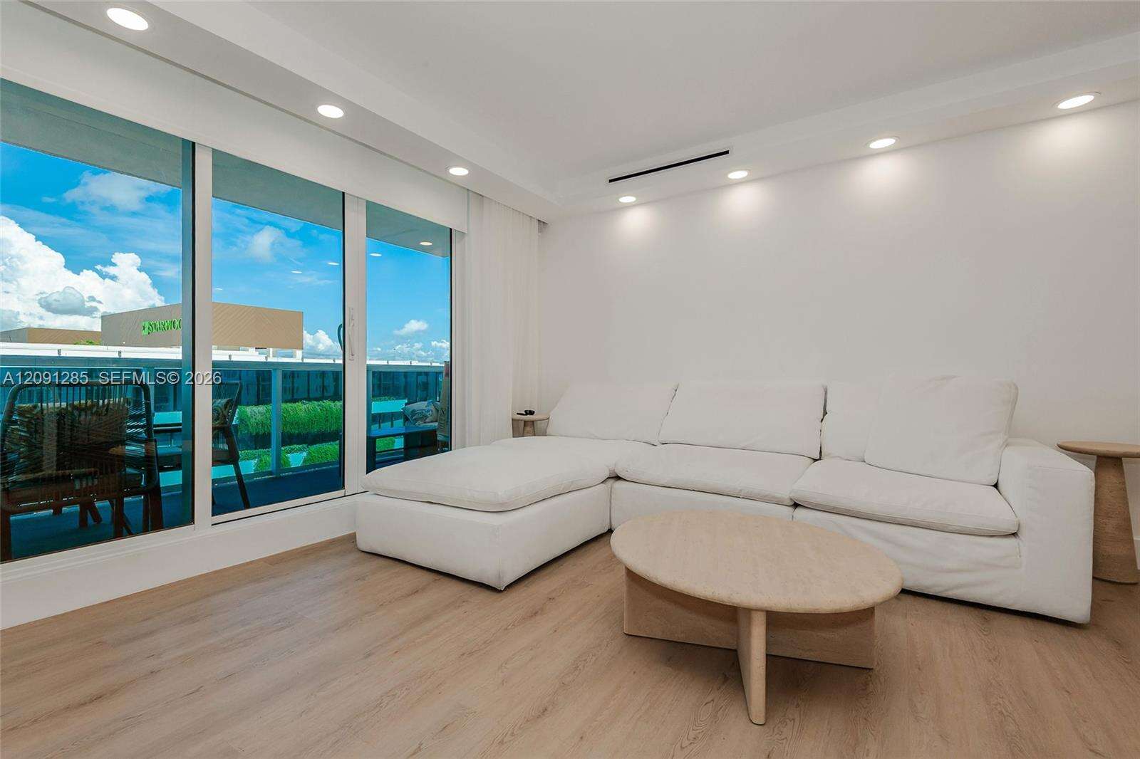 Roney Palace Unit #834 | Picture 4