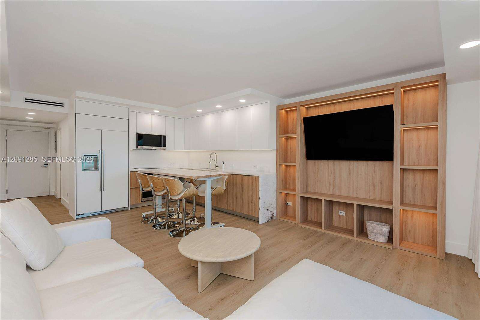 Roney Palace Unit #834 | Picture 6