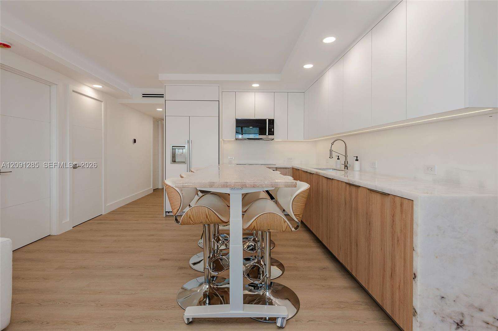 Roney Palace Unit #834 | Picture 7