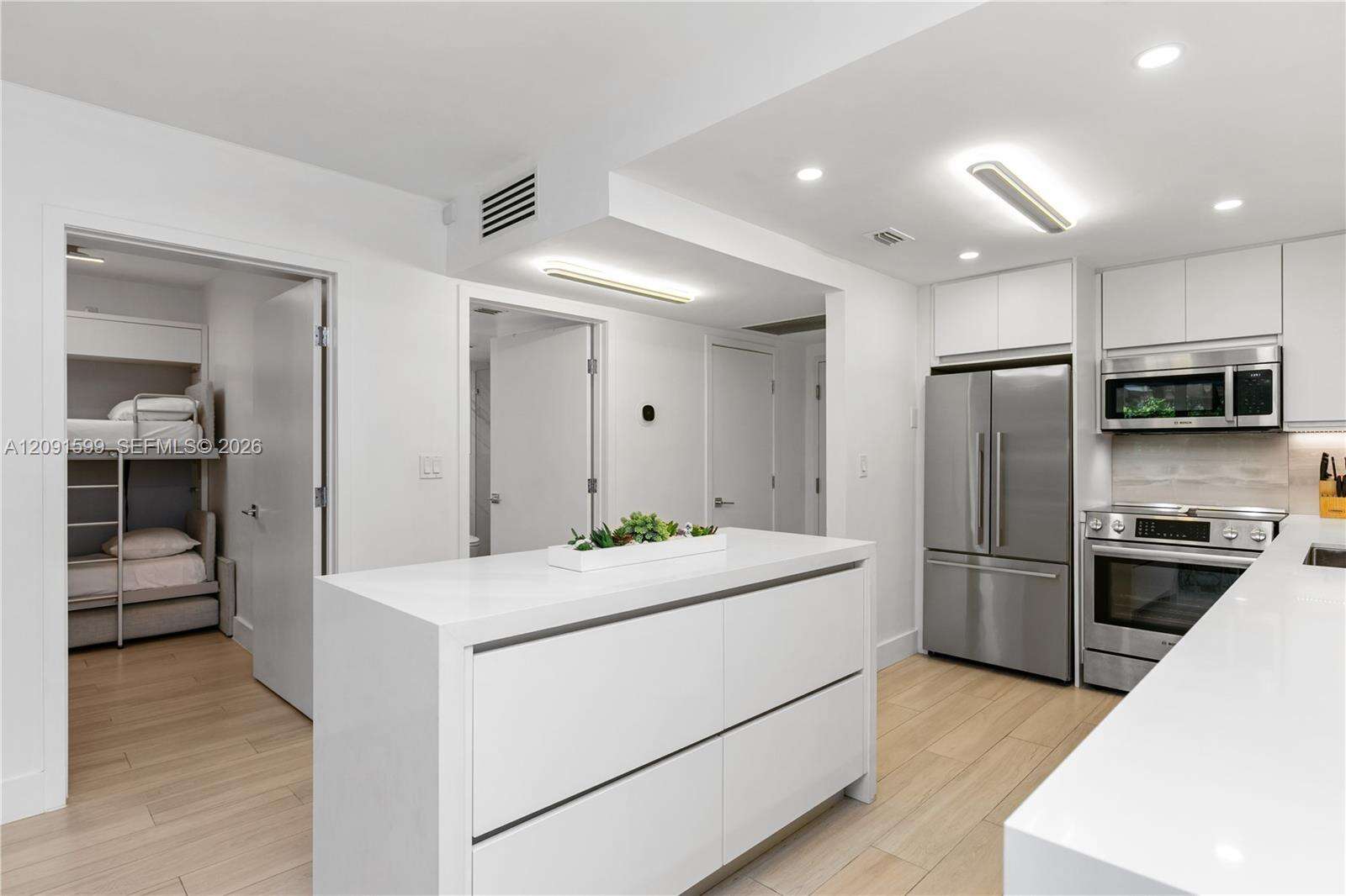 Roney Palace Unit #318 | Picture 6