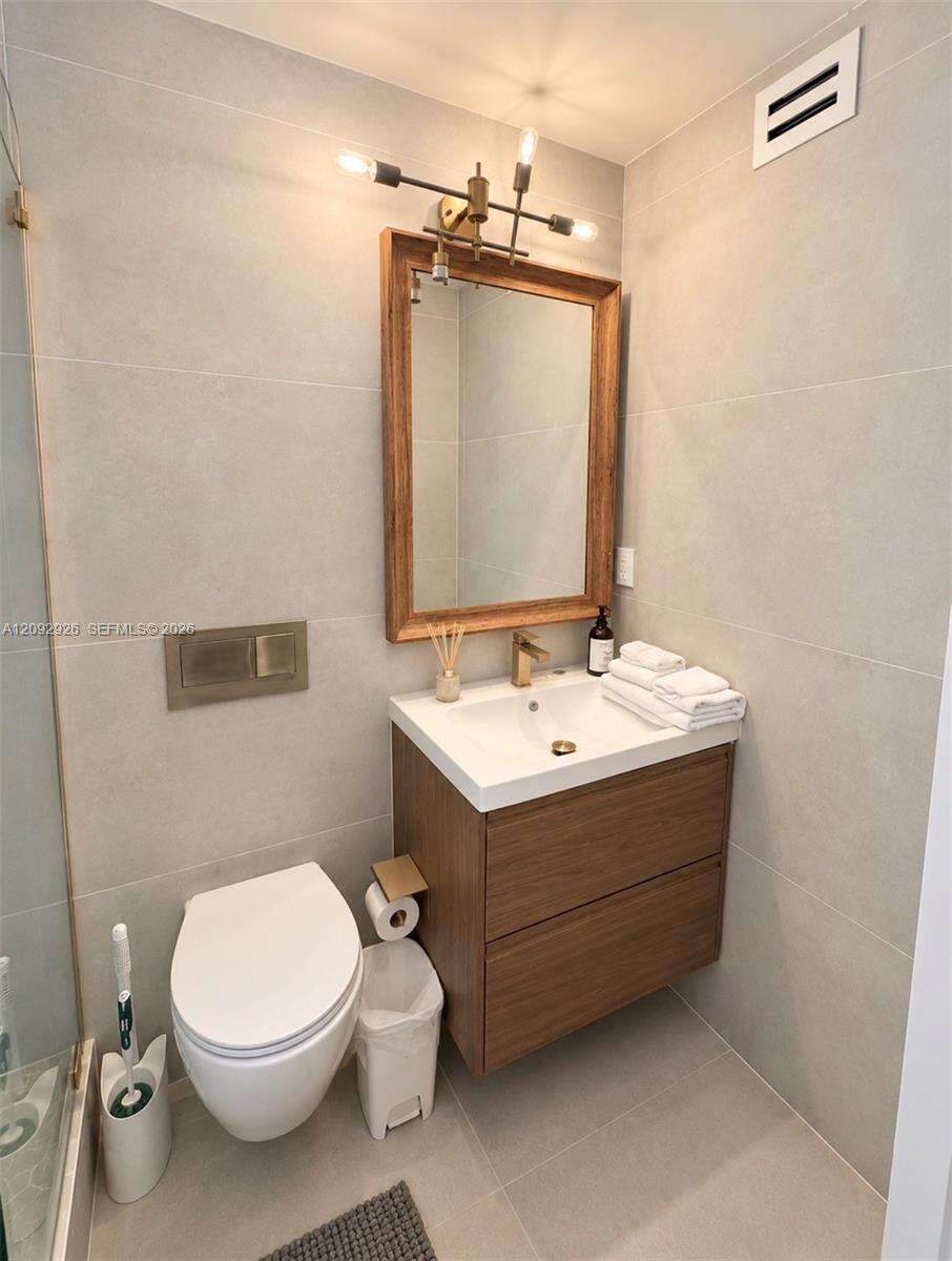 Roney Palace Unit #1019 | Picture 12