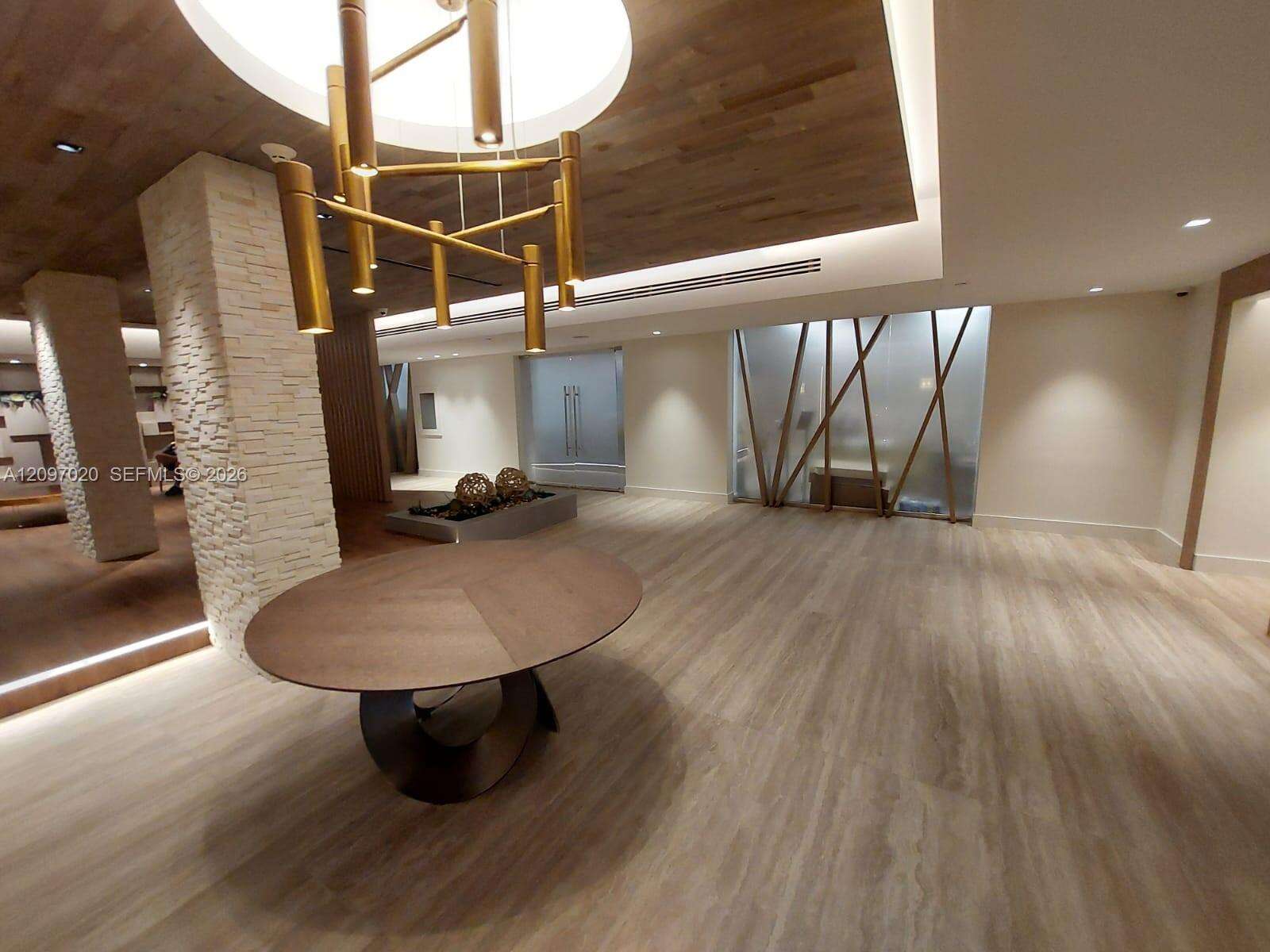 Roney Palace Unit #742 | Picture 27