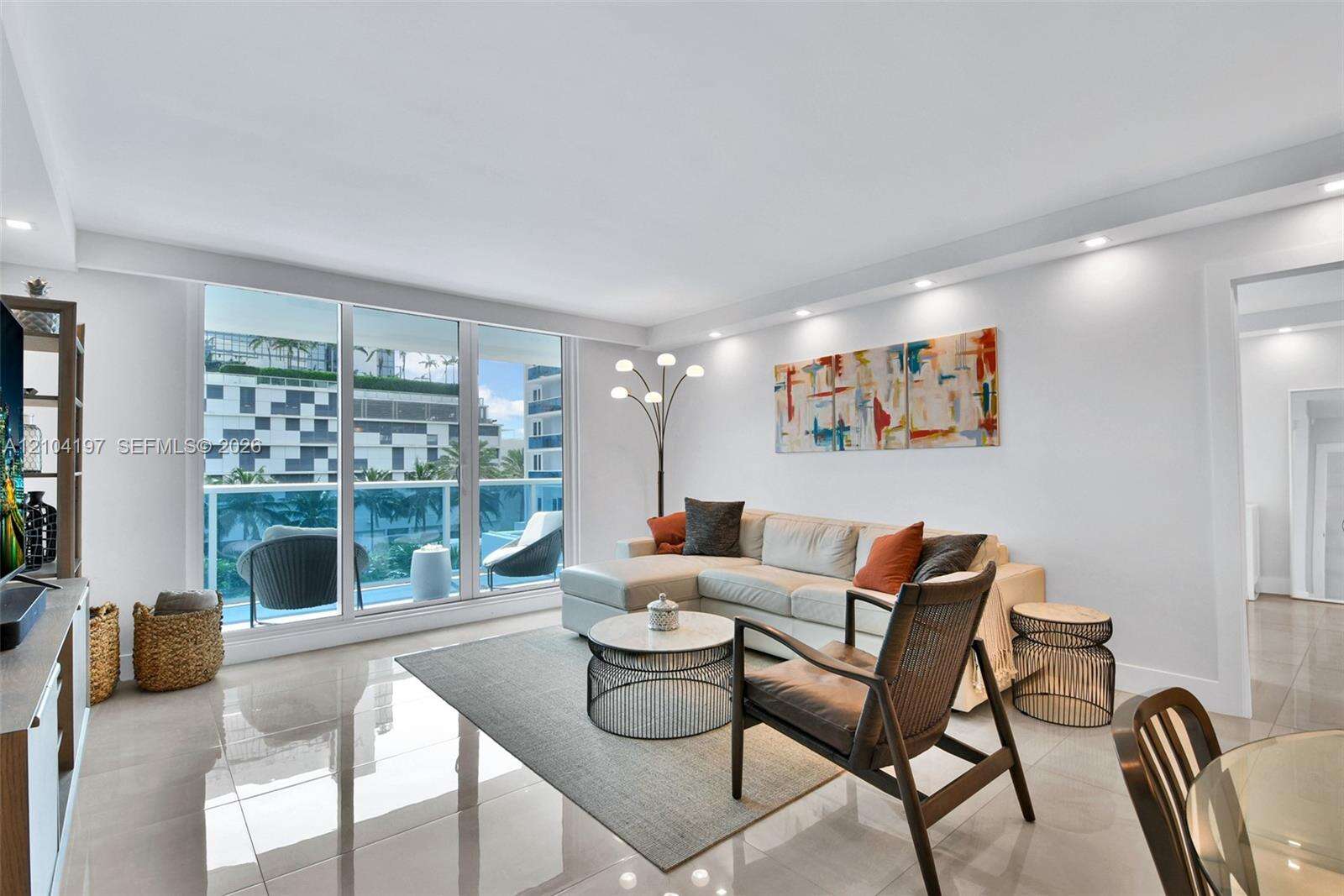 Roney Palace Unit #303 | Picture 4