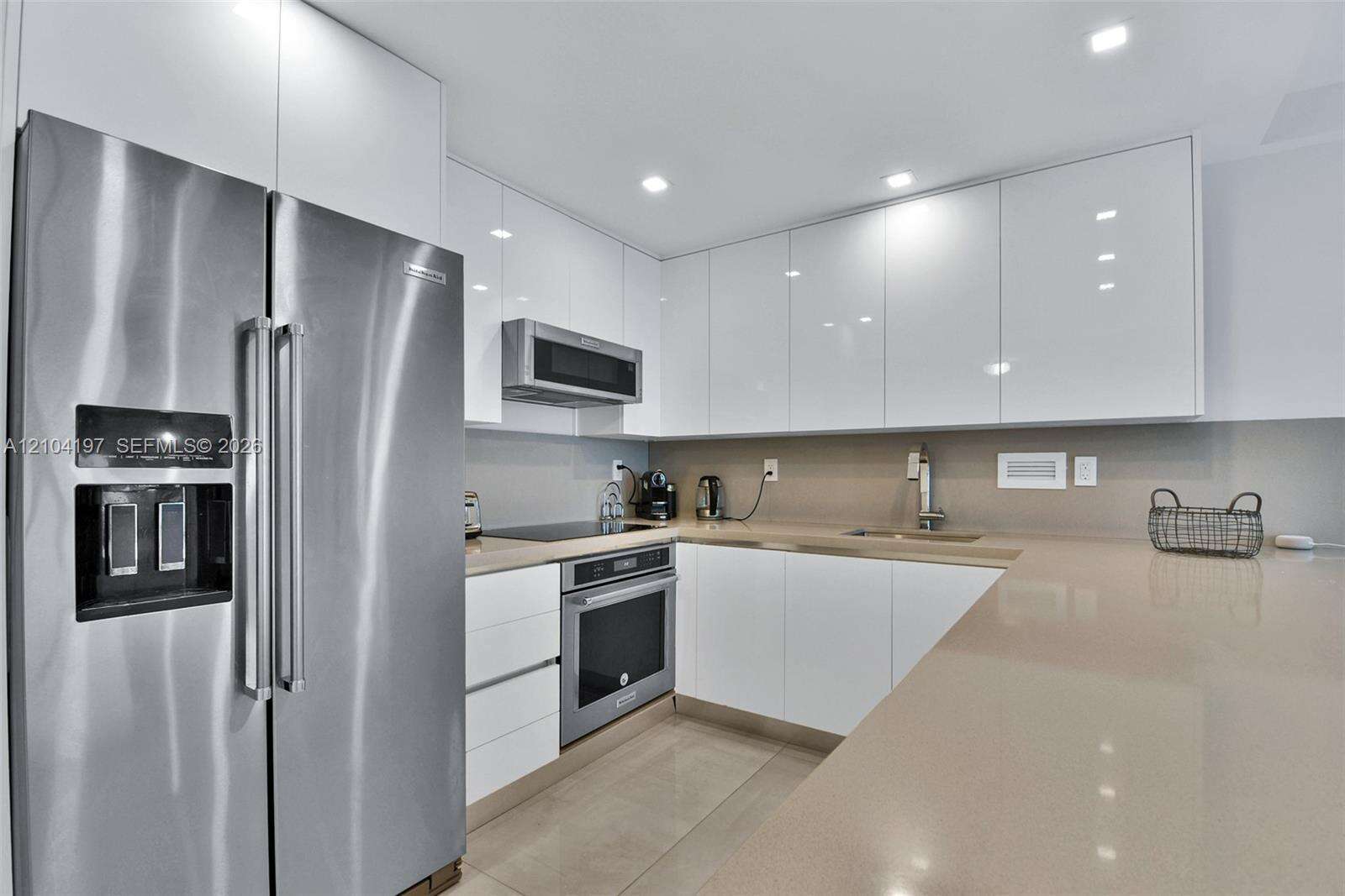 Roney Palace Unit #303 | Picture 5
