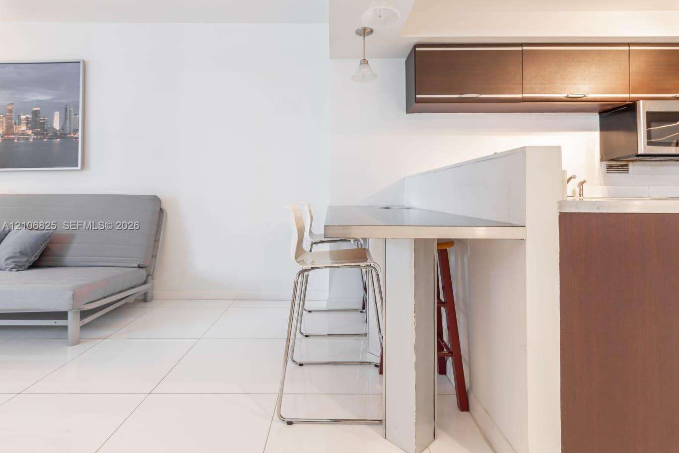 Roney Palace Unit #1023 | Picture 3