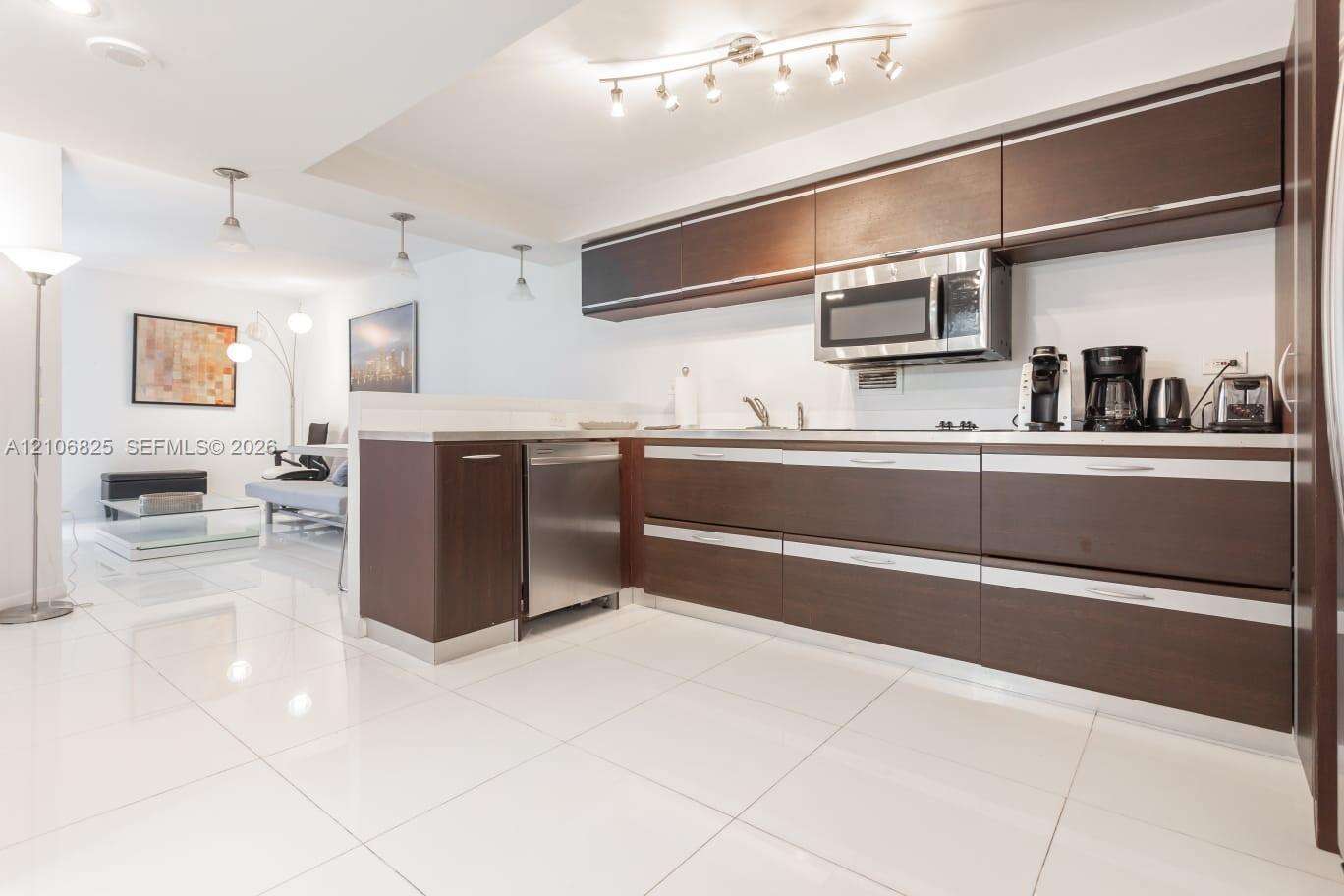 Roney Palace Unit #1023 | Picture 4