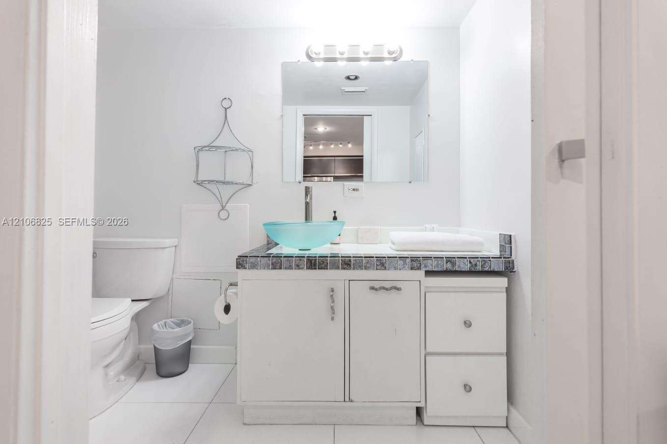 Roney Palace Unit #1023 | Picture 5