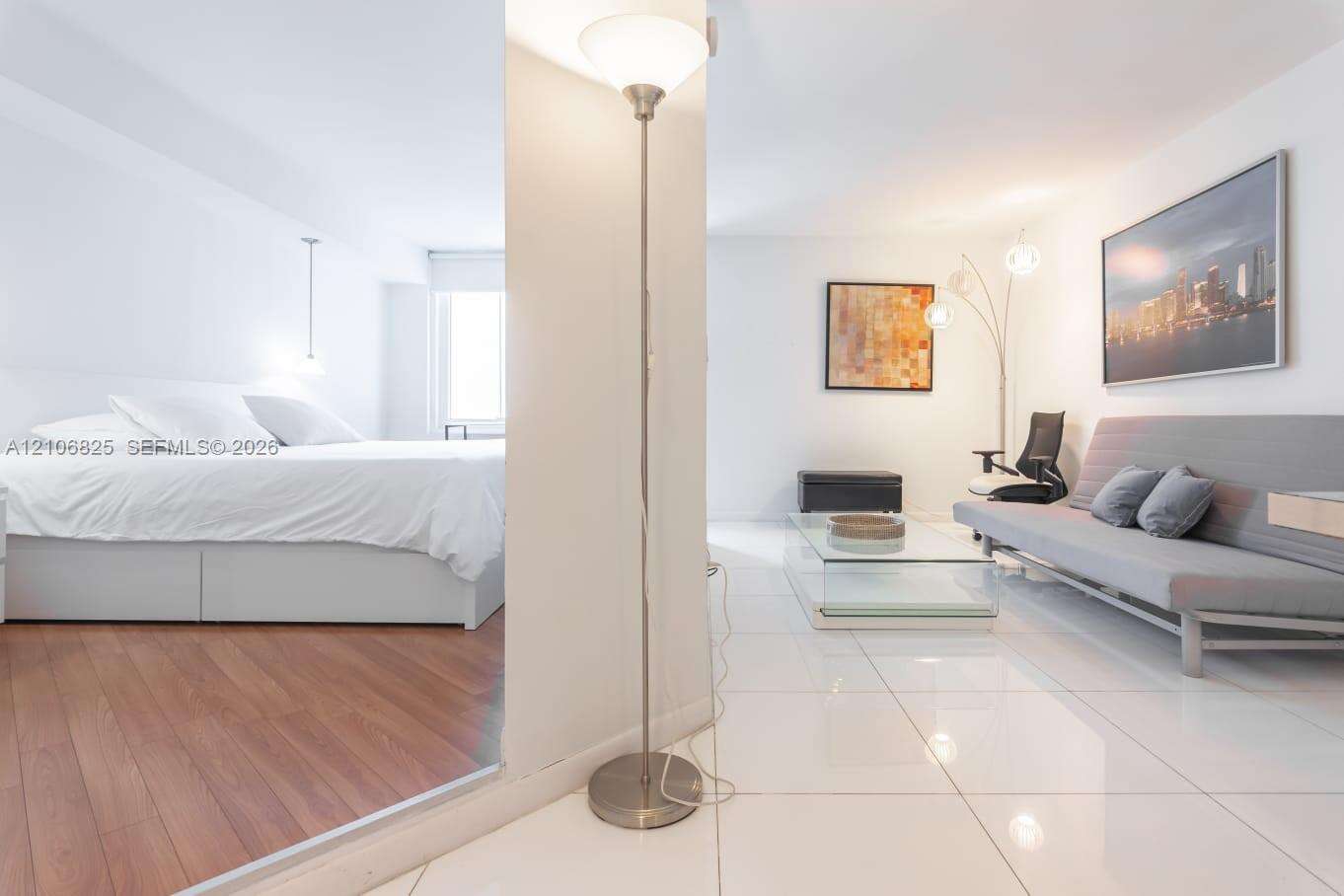 Roney Palace Unit #1023 | Picture 7