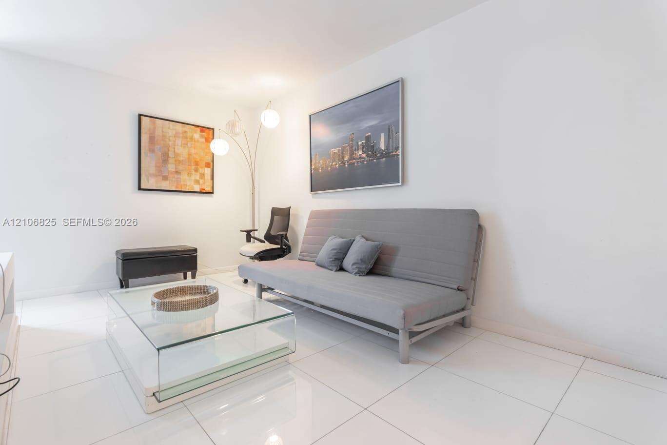 Roney Palace Unit #1023 | Picture 10
