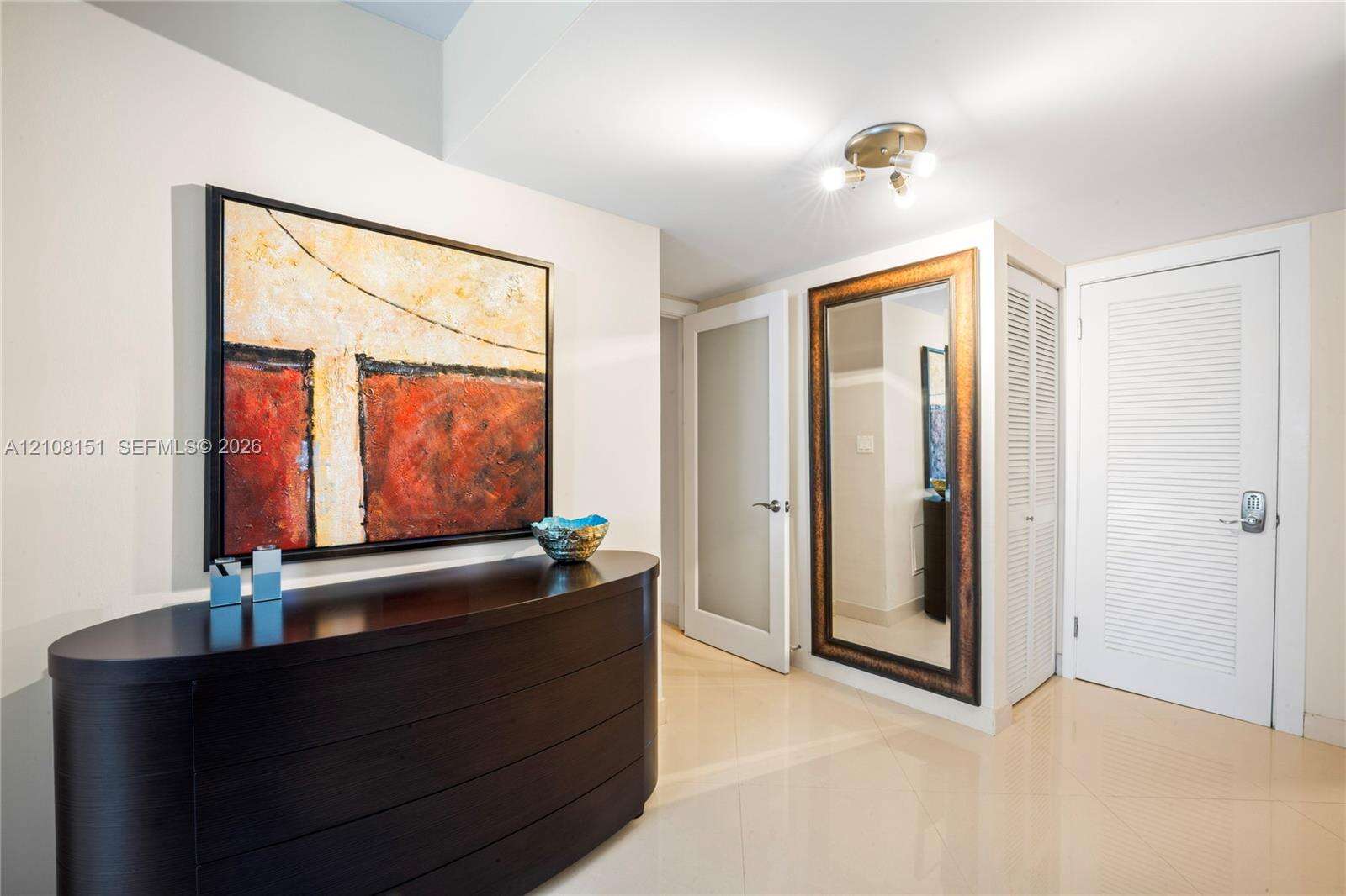 Roney Palace Unit #1006 | Picture 13