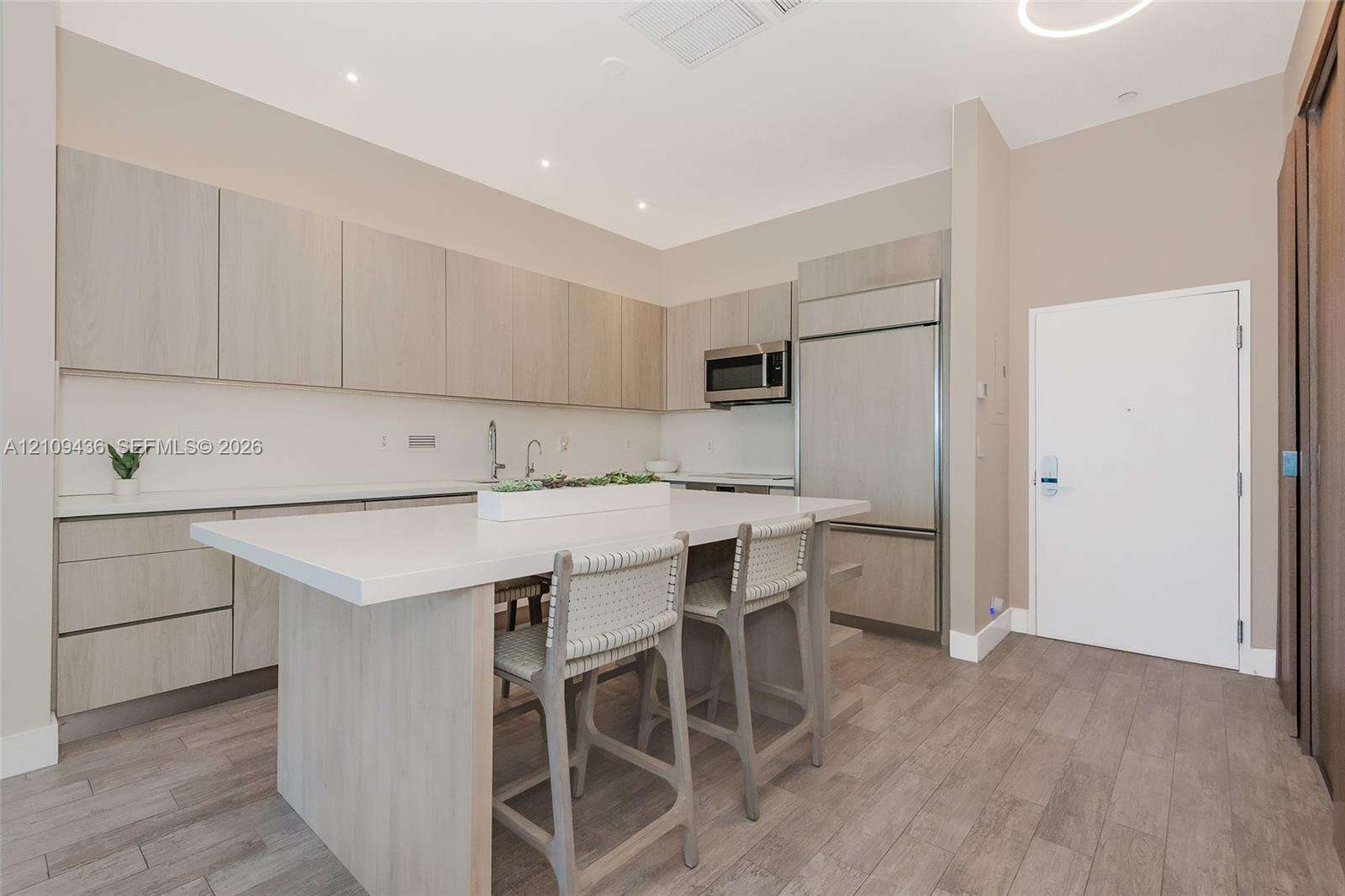Roney Palace Unit #1615 | Picture 15