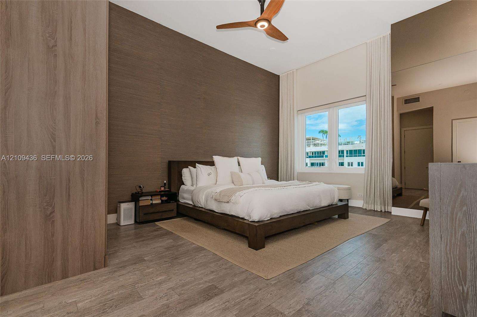 Roney Palace Unit #1615 | Picture 21