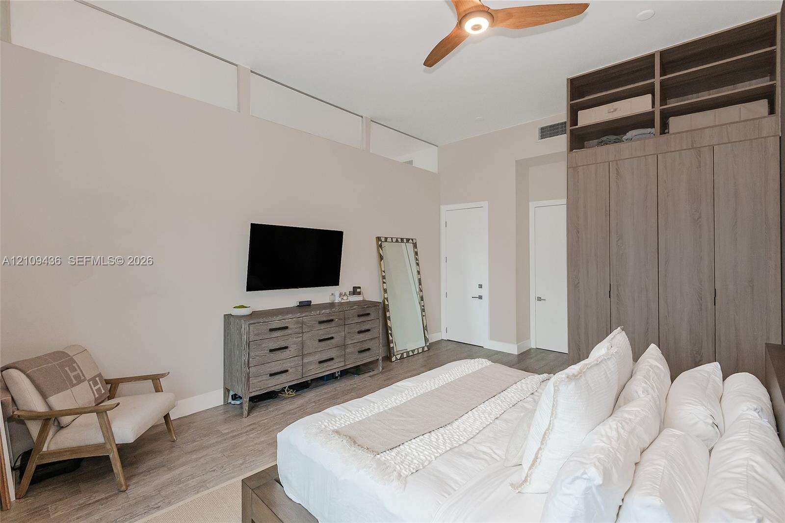 Roney Palace Unit #1615 | Picture 24