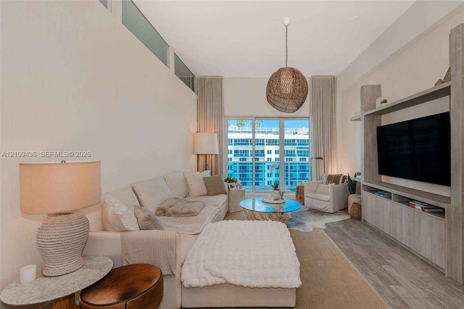 Roney Palace Unit #1615 | Picture 7