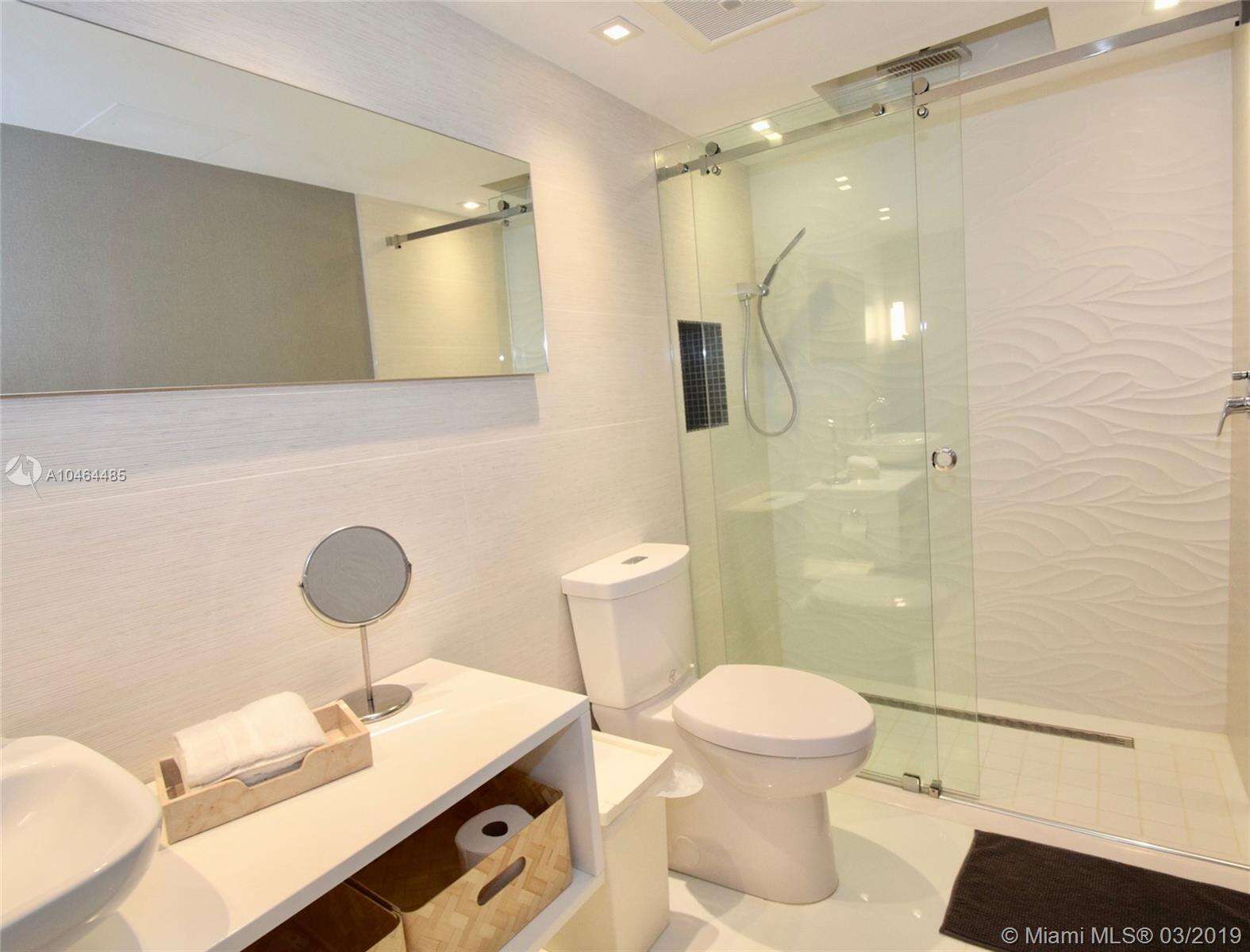 Roney Palace Unit #815/814 | Picture 16