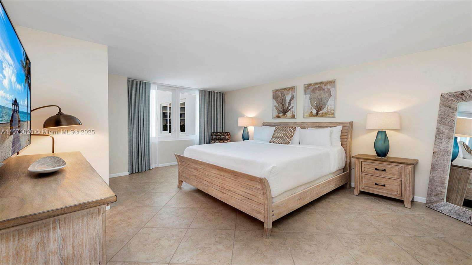 Roney Palace Unit #301 | Picture 13