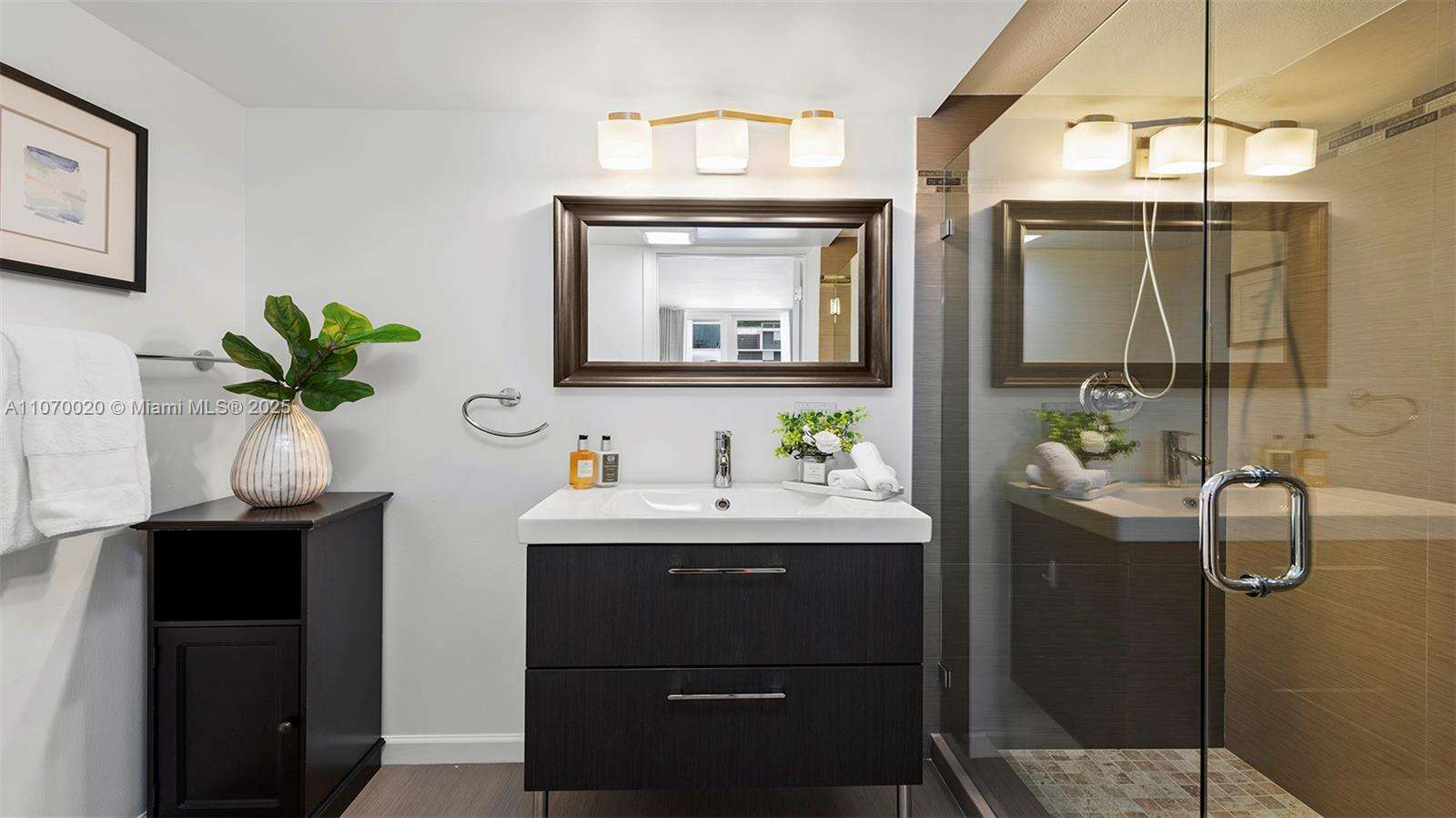 Roney Palace Unit #301 | Picture 16