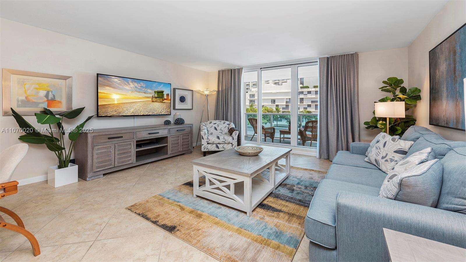 Roney Palace Unit #301 | Picture 6