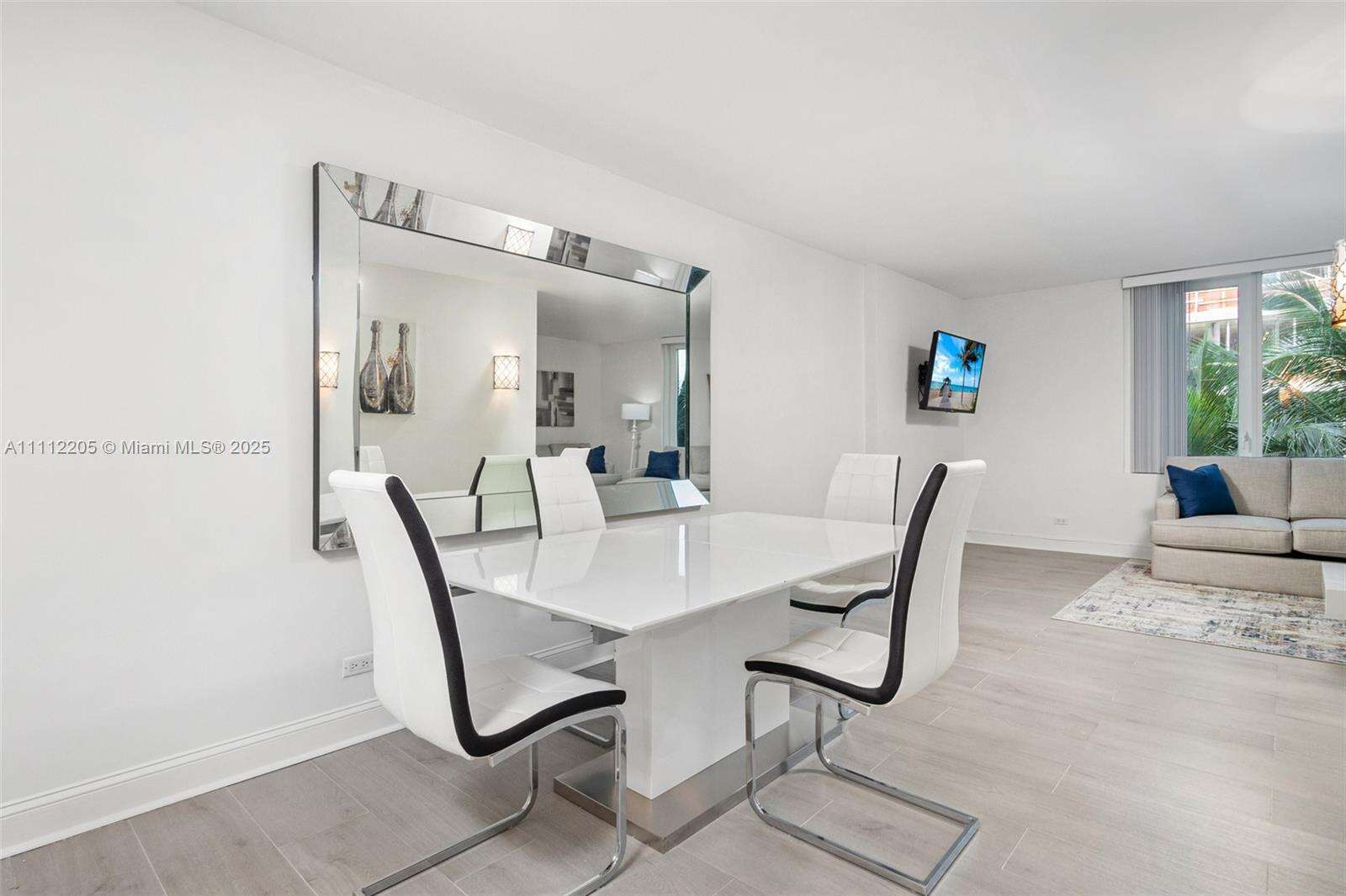 Roney Palace Unit #328 | Picture 11