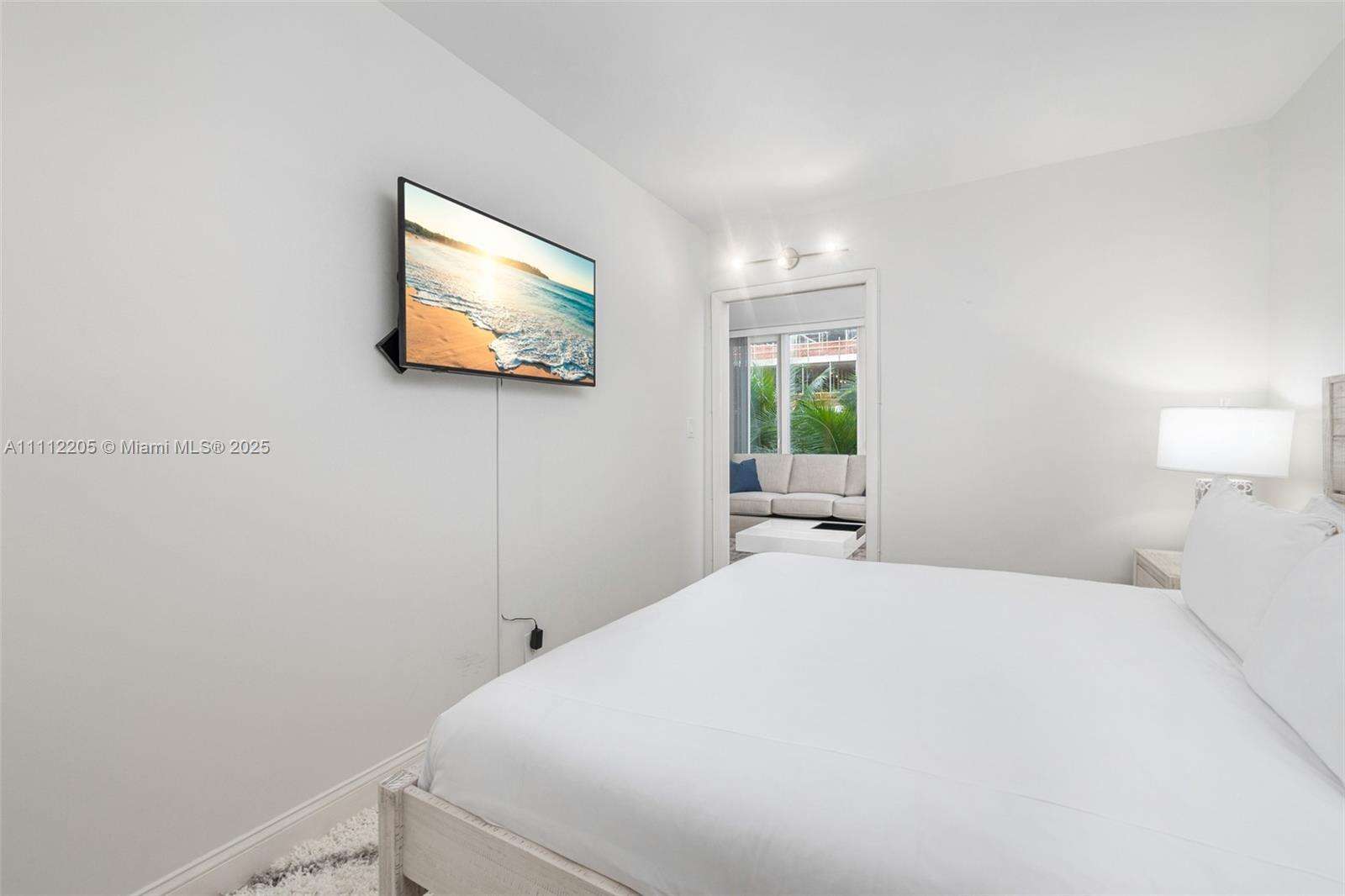 Roney Palace Unit #328 | Picture 12
